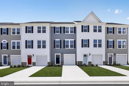 323 HACKLEY DRIVE
