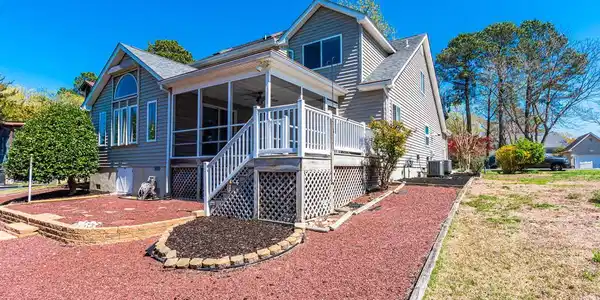 16 WINDJAMMER ROAD