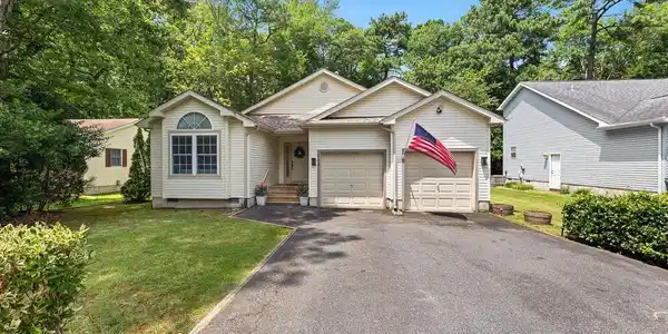 113 SEAFARER LANE