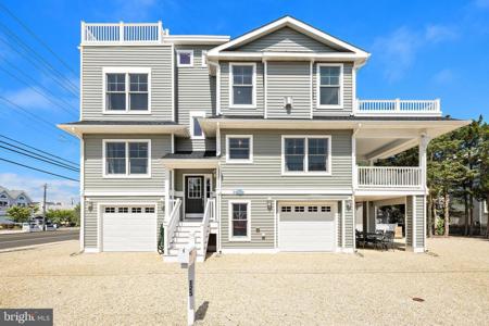 125 11TH STREET