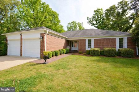 955 HEATHER WAY