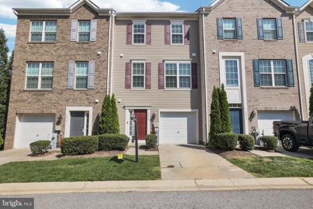 1015 HAWKINS WAY