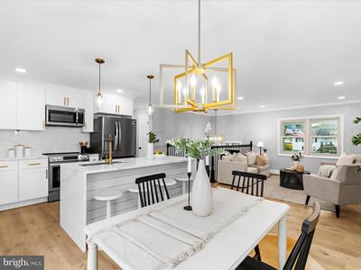 906 SILVER MAPLE COURT