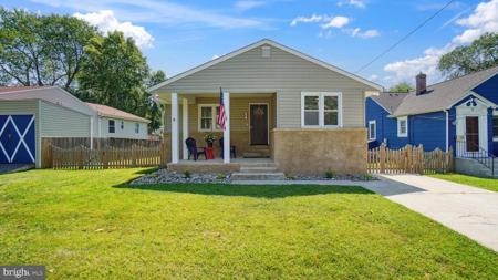 10 HOMELAND AVENUE