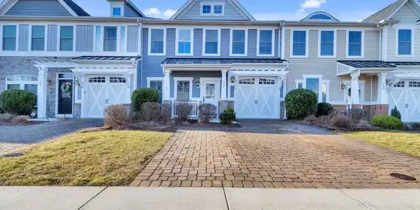 107 CARTER WAY
