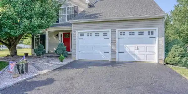 310 BRADFORD COURT