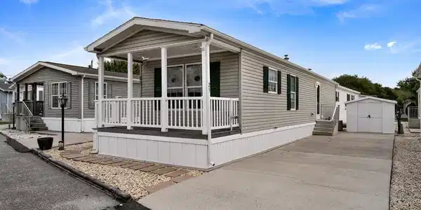 1402 S ROUTE 9