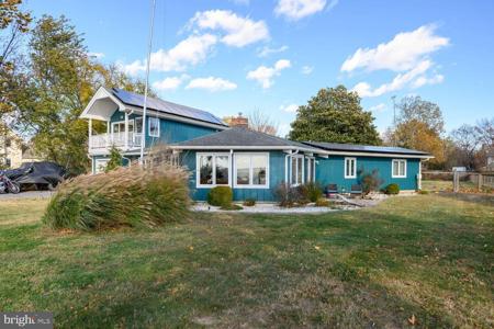 227 QUEEN ANNE CLUB DRIVE