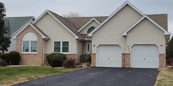 402 BLUEBIRD HAVEN