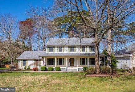 10133 QUEENS CIRCLE