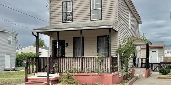 611 INDIANA AVENUE
