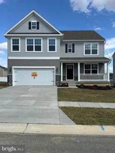 12 CHASE CIRCLE