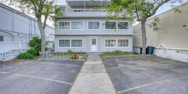 21 WILMINGTON AVENUE