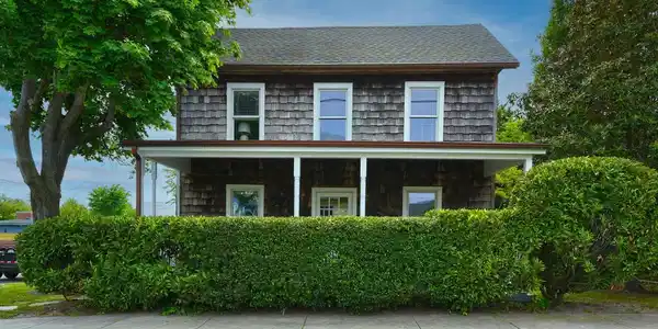 142 FRANKLIN AVENUE