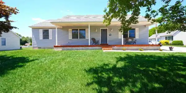 23 TRADEWINDS LANE