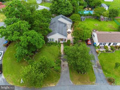 319 CRESTWOOD DRIVE