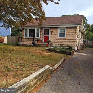 1095 SKYWAY DRIVE