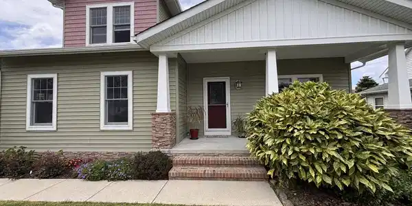 61 BAY BREEZE DRIVE
