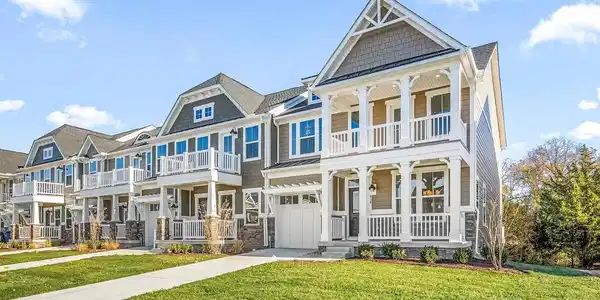 424 RIVER BIRCH DRIVE