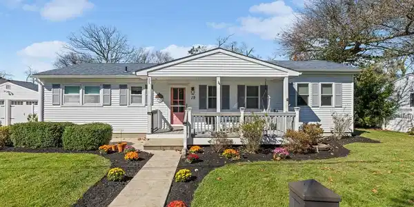 19 5TH AVENUE