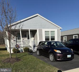 6 WHITE OAK DRIVE