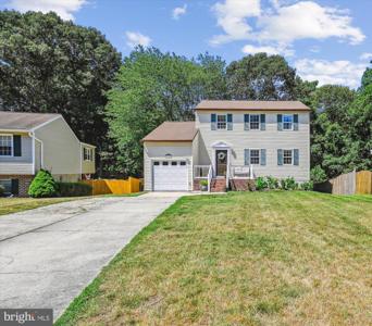 3413 BARNSLEY COURT