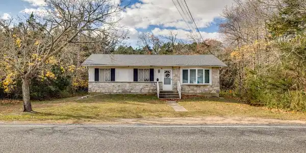 63 SIEGTOWN ROAD