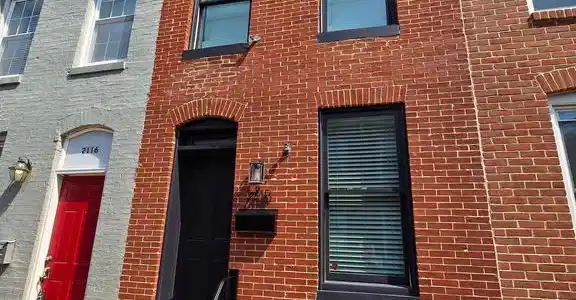 2118 MOYER STREET