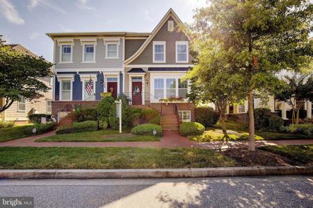 215 JOHN GIBSON DRIVE