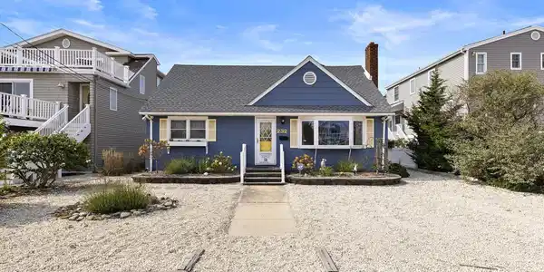 232 24TH STREET