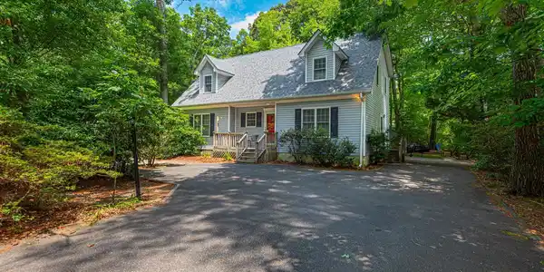74 SANDYHOOK ROAD