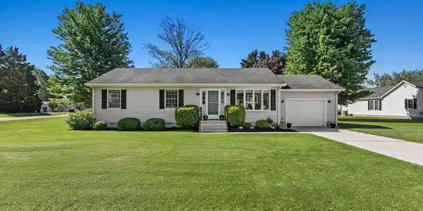 1 OAK VIEW COURT