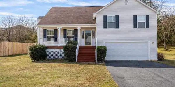 4 TAMERLANE DRIVE