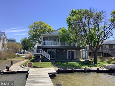 2822 BAY DRIVE