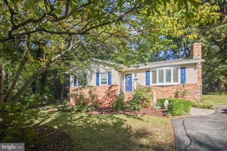 427 EDGEMERE DRIVE