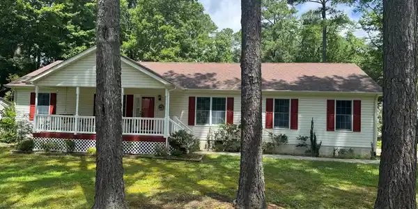 1 DARBY COURT