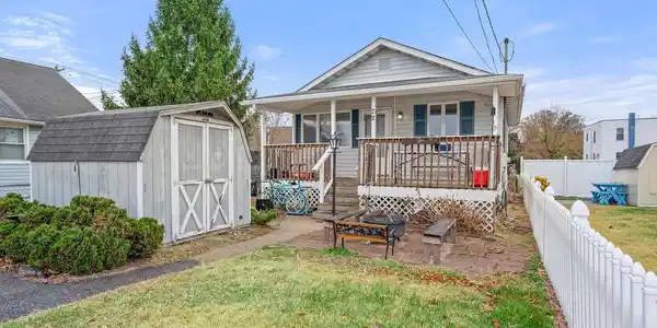 72 RIVER DRIVE