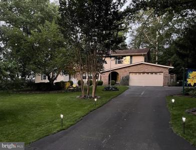 3203 RIVERVIEW DRIVE