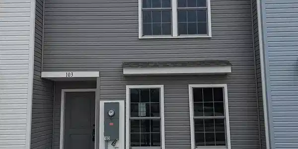 203 FAIRFAX LANE