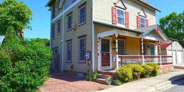 332 CHESTNUT STREET