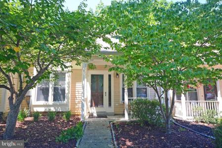 954 RIVERSEDGE CIRCLE