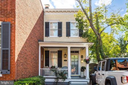 205 DUKE OF GLOUCESTER STREET