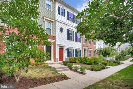 110 WATERLINE COURT