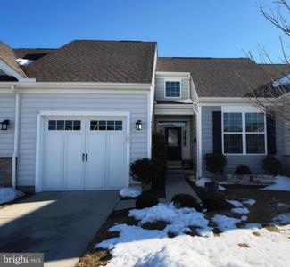 822 MOORINGS CIRCLE