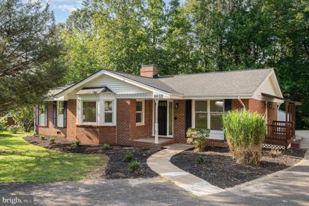 1057 PORTUGAL DRIVE