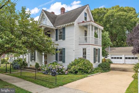 207 5TH STREET