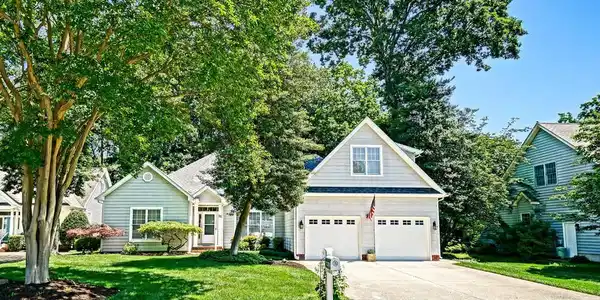 11 BLUE HERON DRIVE