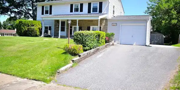 531 ECKHART DRIVE