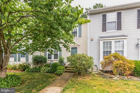 594 QUAKER RIDGE COURT