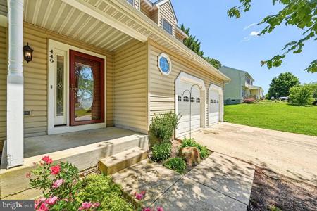 449 GRASMERE LANE